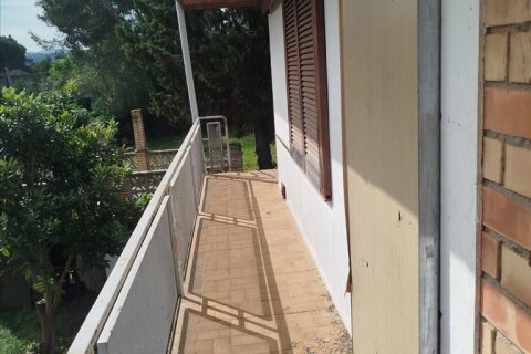 House for sale in Sant Fruitos de Bages, Barcelona, Spain 5 bedrooms, 340 sq.m. No. 195286 - photo 2