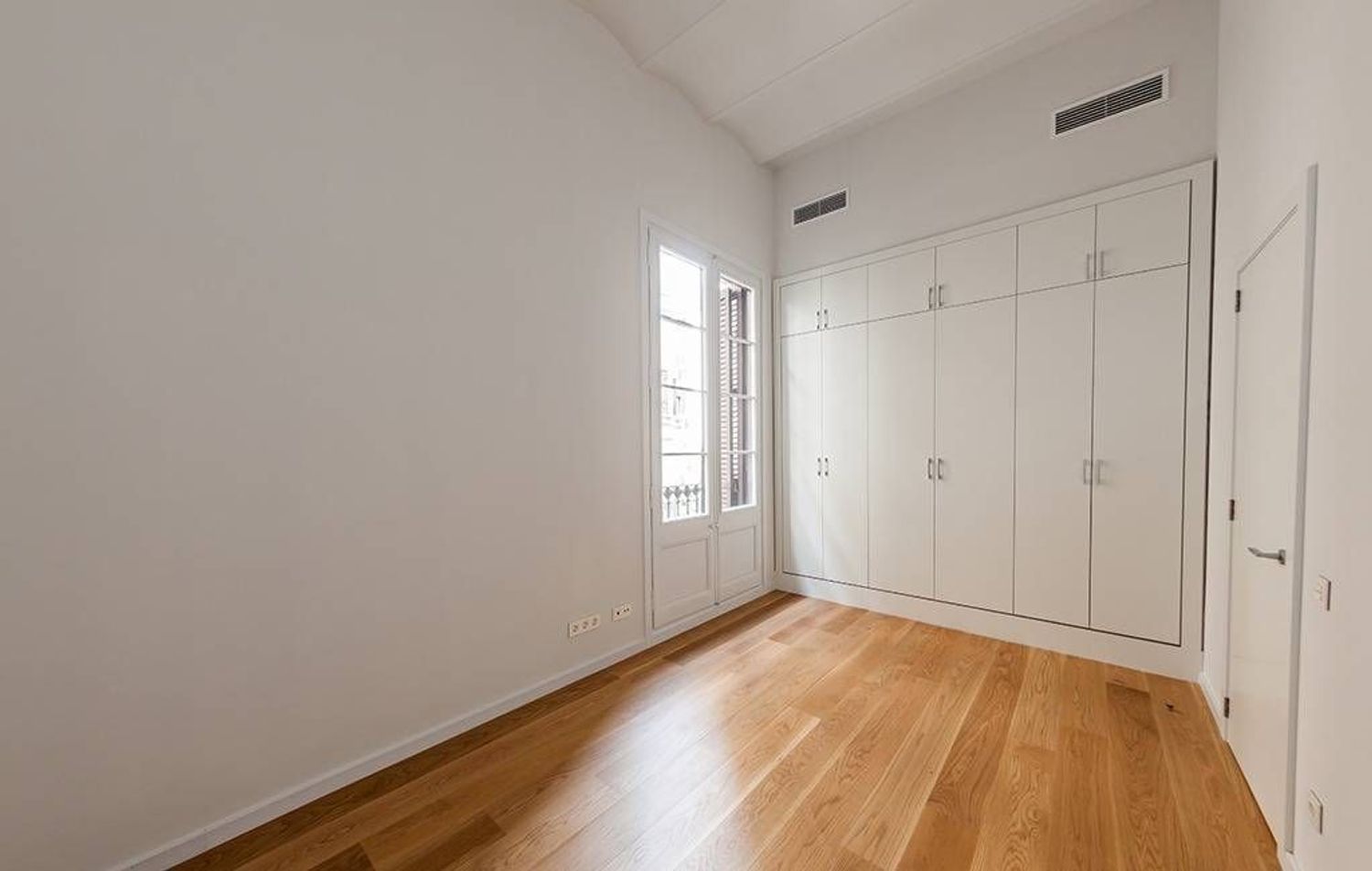 Apartment à Barcelona, Espagne 2 chambres, 110 m2 No. 161321