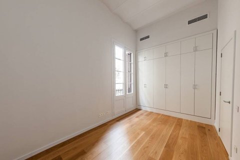 Продажа квартиры в Барселона, Испания 2 спальни, 110м2 №161321 - фото 9