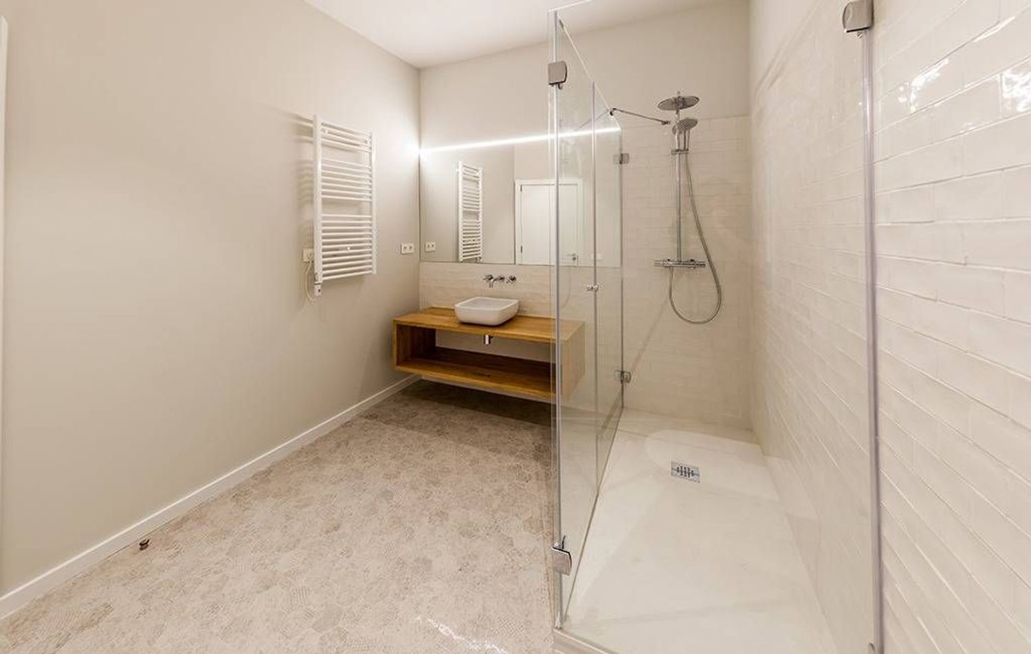 Apartment à Barcelona, Espagne 2 chambres, 110 m2 No. 161321