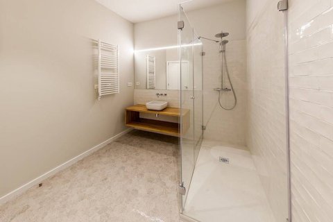 Продажа квартиры в Барселона, Испания 2 спальни, 110м2 №161321 - фото 16