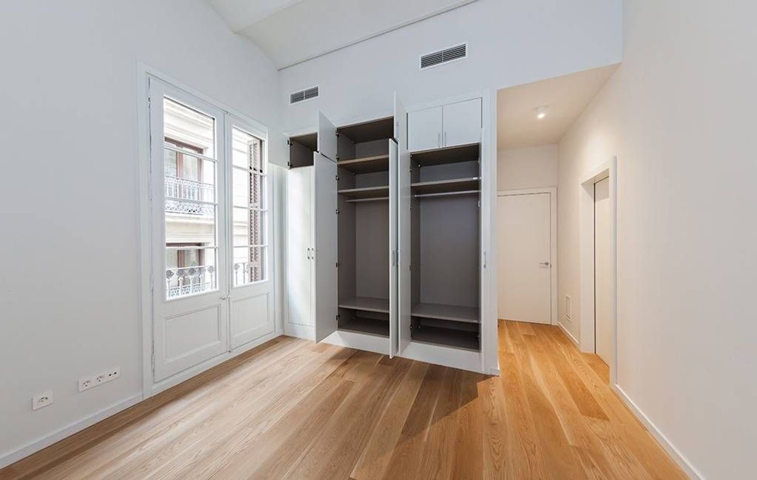 Apartment à Barcelona, Espagne 2 chambres, 110 m2 No. 161321