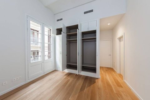 Продажа квартиры в Барселона, Испания 2 спальни, 110м2 №161321 - фото 14