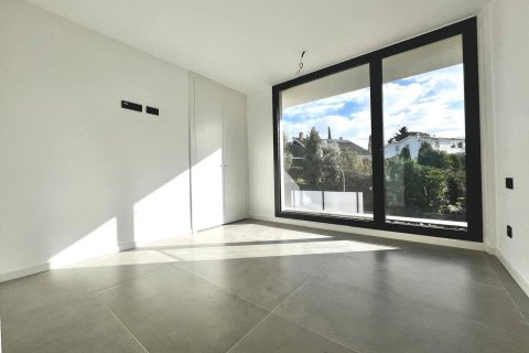 Продажа квартиры в Сан-Кугат-дель-Вальес, Барселона, Испания 2 спальни, 95м2 №161322 - фото 10