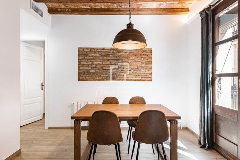 Apartment for sale in Barcelona, Spain 3 bedrooms, 88 sq.m. No. 164903 - photo 3