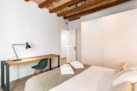 Apartment for sale in Barcelona, Spain 3 bedrooms, 88 sq.m. No. 164903 - photo 16