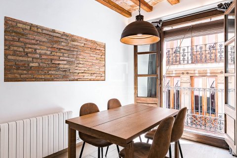 Apartment for sale in Barcelona, Spain 3 bedrooms, 88 sq.m. No. 164903 - photo 10