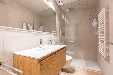 Продажа квартиры в Барселона, Испания 4 спальни, 167м2 №164904 - фото 8