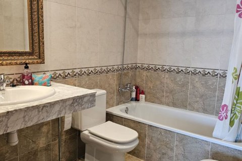 Apartment for sale in Lloret de Mar, Girona, Spain 4 bedrooms, 128 sq.m. No. 168493 - photo 8