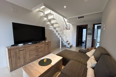 Huoneisto myytävänä Cubelles, Barcelona, Espanja, 3 makuuhuonetta, 101 m2 No. 168497 - kuva 13