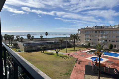 Huoneisto myytävänä Cubelles, Barcelona, Espanja, 3 makuuhuonetta, 101 m2 No. 168497 - kuva 5
