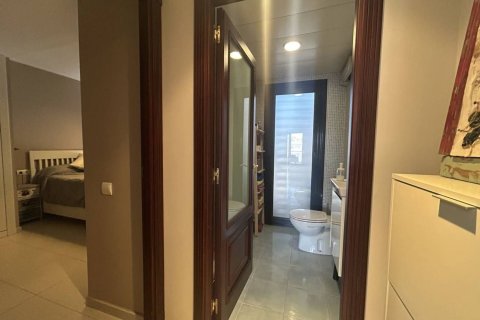 Huoneisto myytävänä Cubelles, Barcelona, Espanja, 3 makuuhuonetta, 101 m2 No. 168497 - kuva 22