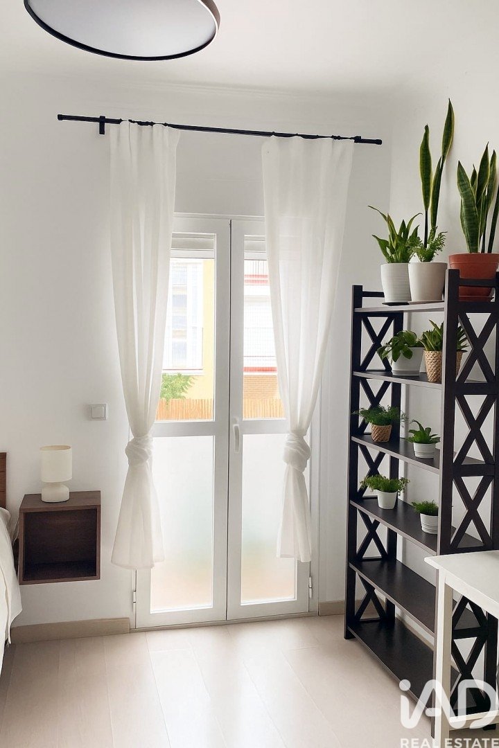 Wohnung in Cordoba, Spanien 3 Schlafzimmer, 77 m2 Nr. 185063