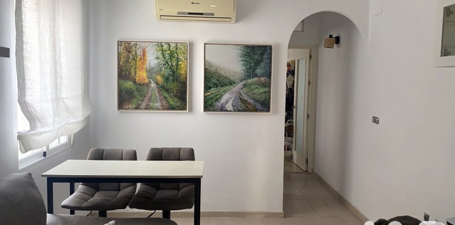 Wohnung in Cordoba, Spanien 3 Schlafzimmer, 77 m2 Nr. 185063