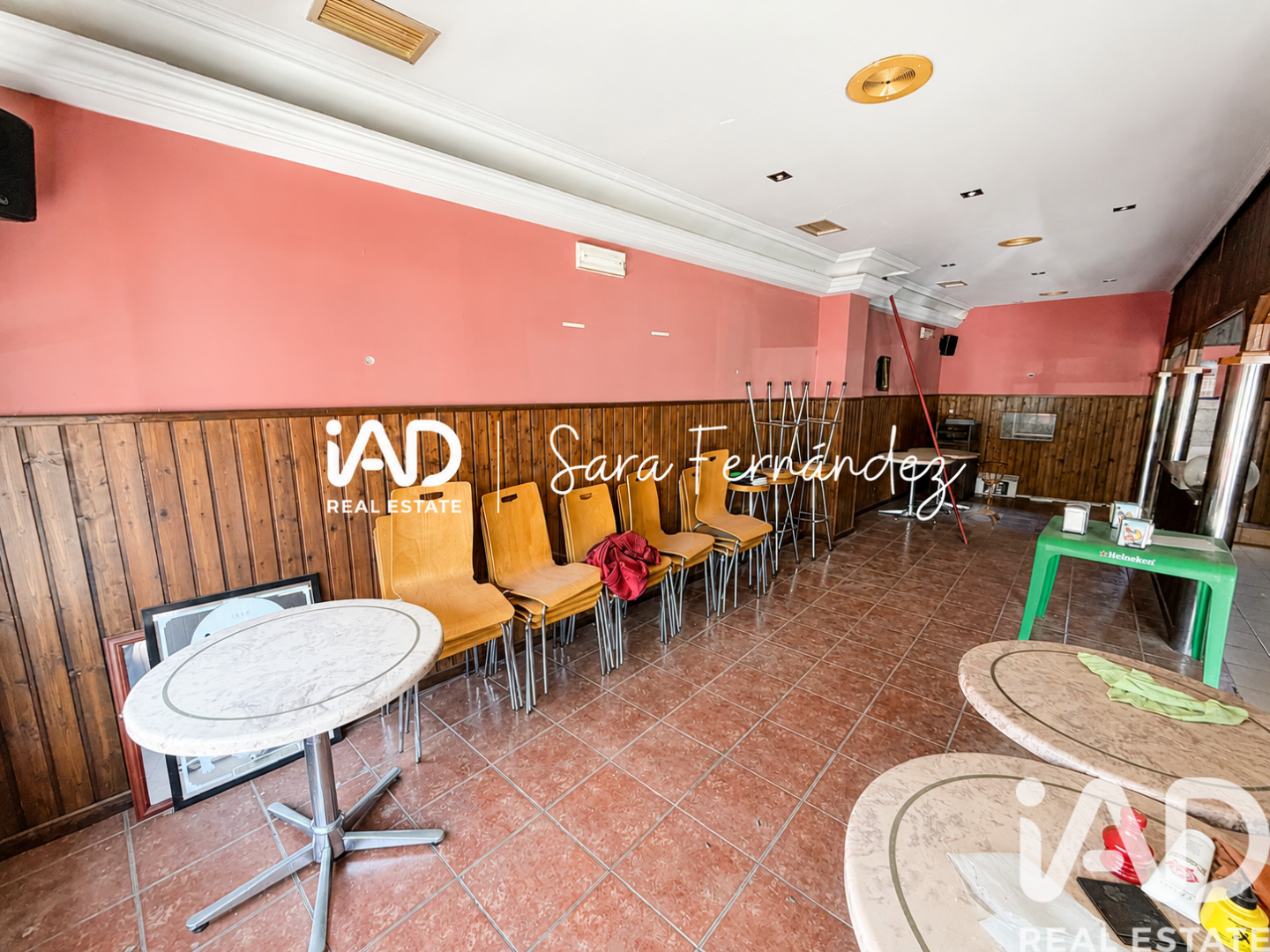 Commercial property à Trobajo del Camino, Leon, Espagne 100 m2 No. 185064