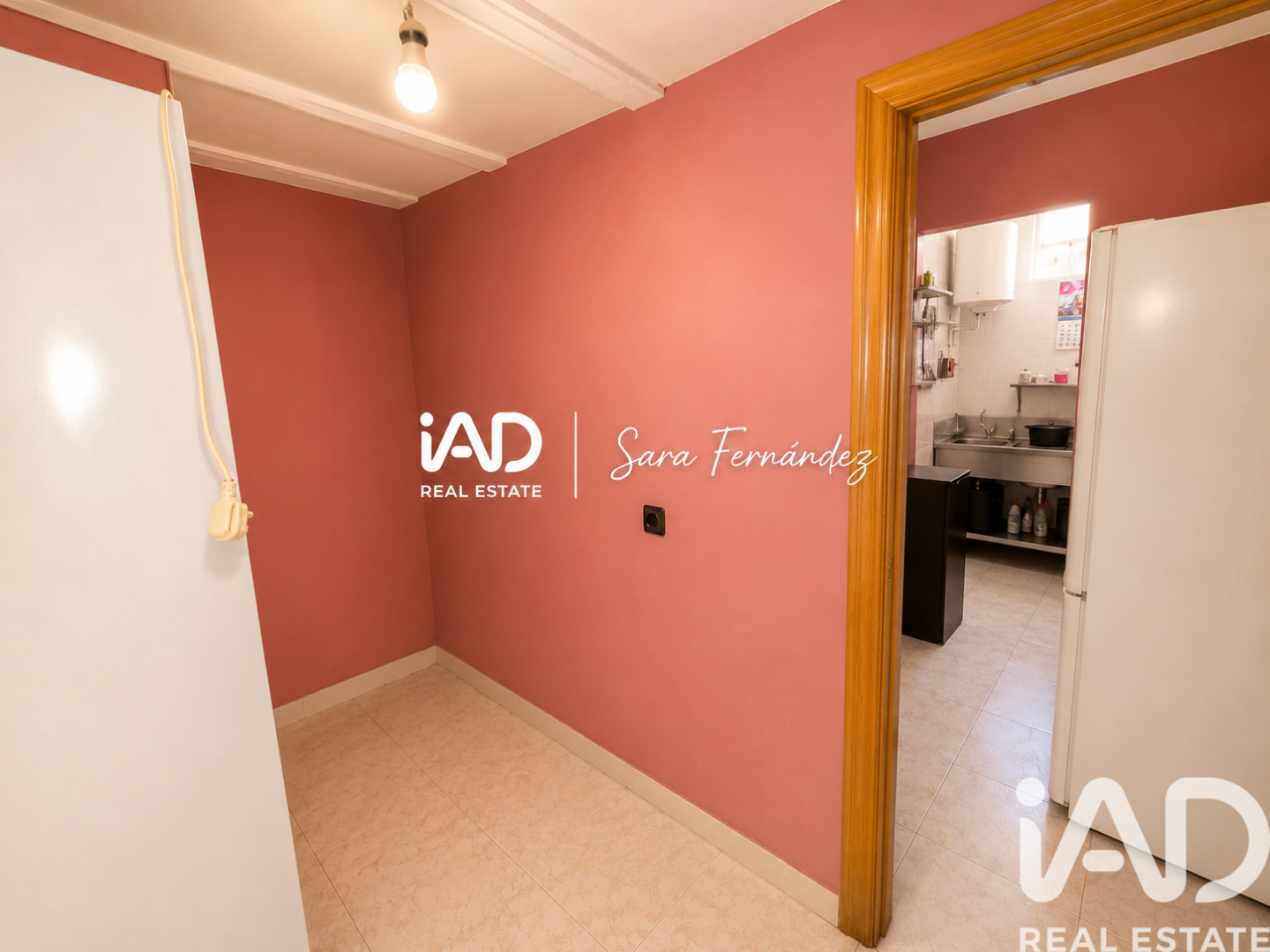 Commercial property à Trobajo del Camino, Leon, Espagne 100 m2 No. 185064