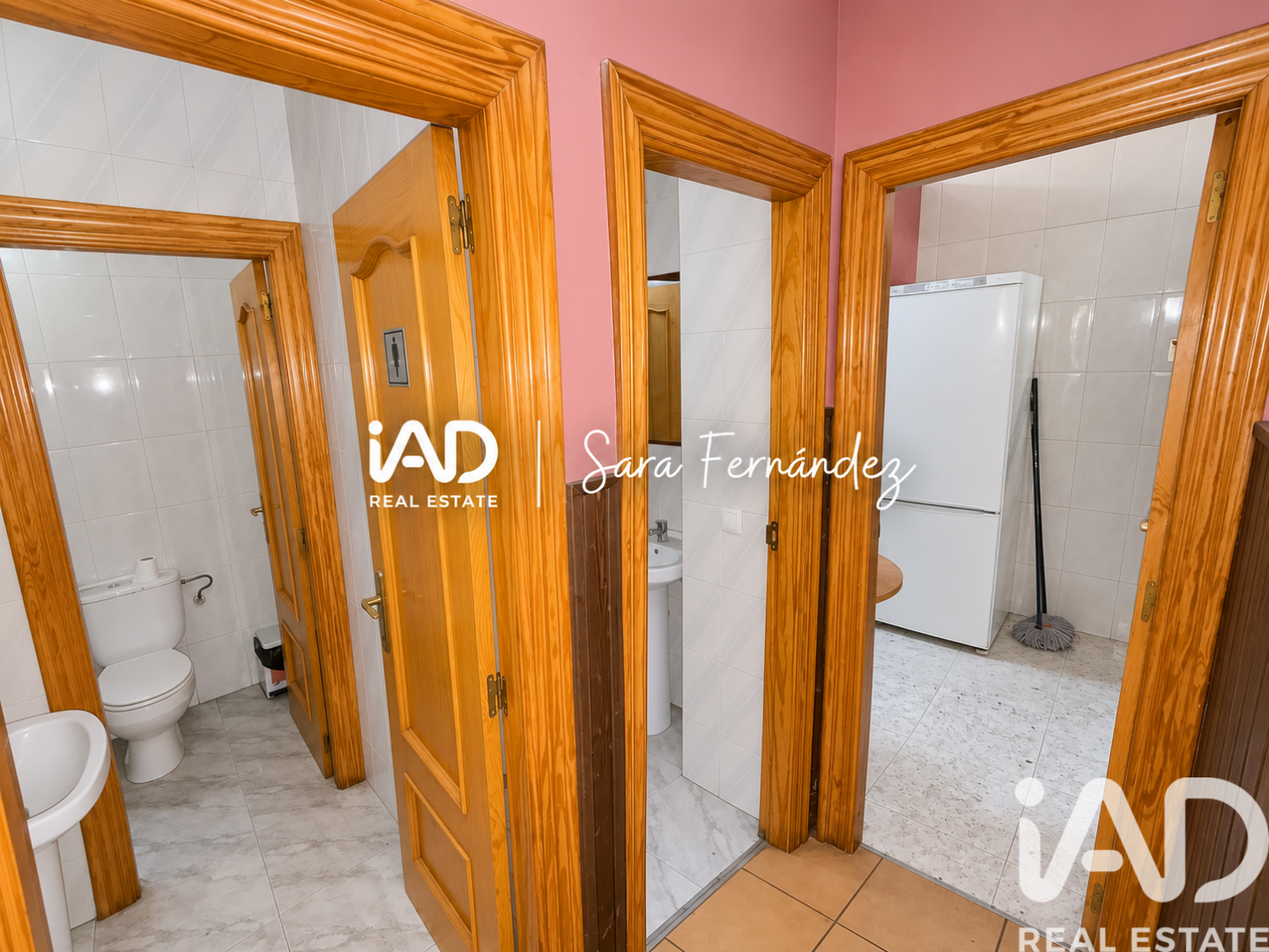 Commercial property à Trobajo del Camino, Leon, Espagne 100 m2 No. 185064