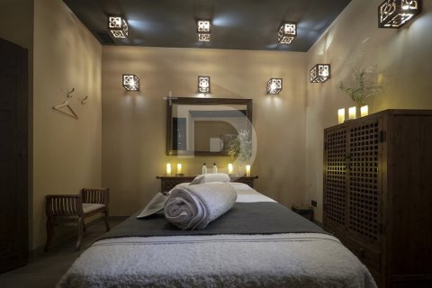 Commercial property for sale in L'Eixample, Barcelona, Spain 365 sq.m. No. 154892 - photo 3