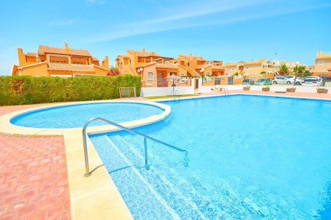 Apartamento en Torrevieja, Alicante, España 2 dormitorios, 58 m2 No. 149771