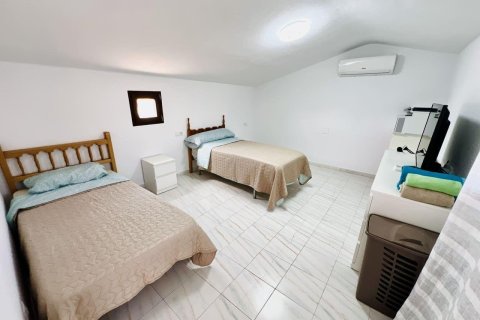 Dúplex en venta en Torrevieja, Alicante, España 4 dormitorios, 95 m2 No. 149772 - foto 10