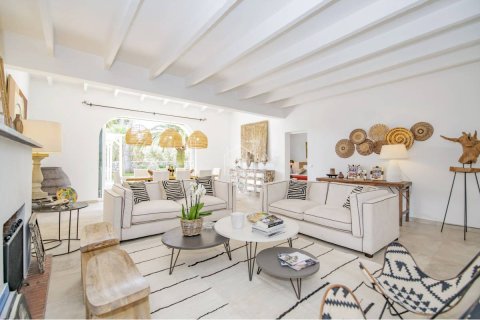 Villa pārdošanā Es Castell, Menorca, Spānijā 7 istabas, 327 m2 Nr. 146997 - attēls 4