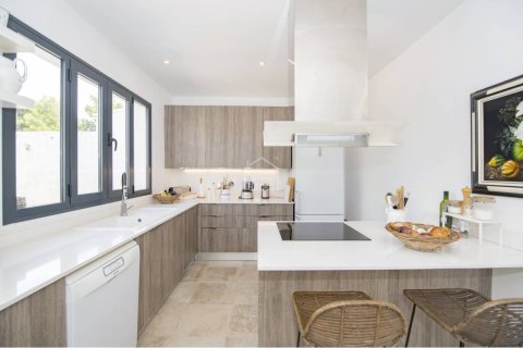 Villa pārdošanā Es Castell, Menorca, Spānijā 7 istabas, 327 m2 Nr. 146997 - attēls 6