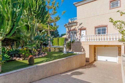 Villa till salu Ciudad Quesada, Alicante, Spanien 5 sovrum, 211 kvm. Nr. 136757 - foto 26