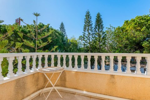 Villa till salu Ciudad Quesada, Alicante, Spanien 5 sovrum, 211 kvm. Nr. 136757 - foto 12
