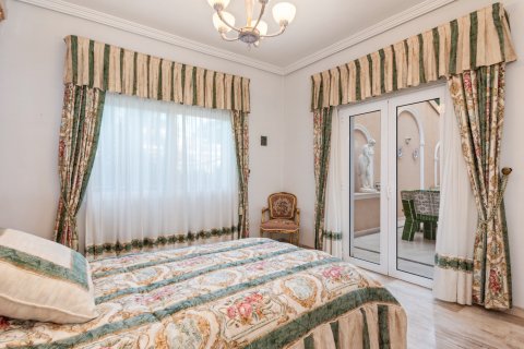 Продажа виллы в Сьюдад Кесада, Аликанте, Испания 5 спален, 344м2 №136759 - фото 22