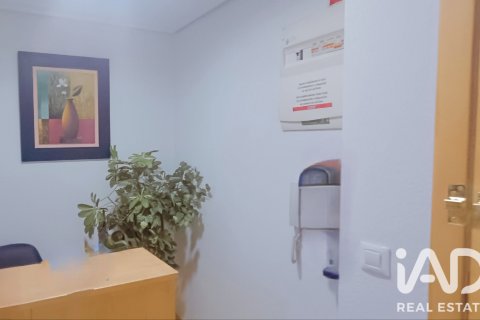 Продажа квартиры в Эльче, Аликанте, Испания 3 спальни, 132м2 №195826 - фото 7