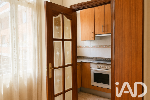 Продажа квартиры в Барселона, Испания 3 спальни, 70м2 №195825 - фото 10