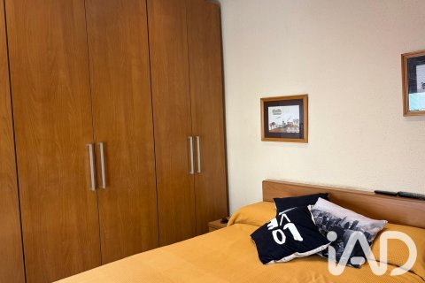 Продажа квартиры в Барселона, Испания 3 спальни, 70м2 №195825 - фото 4