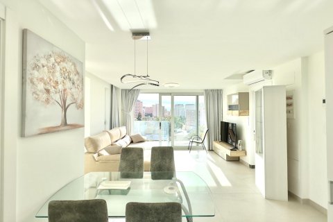 Apartment à Benidorm, Alicante, Espagne 2 chambres, 103 m2 No. 179612