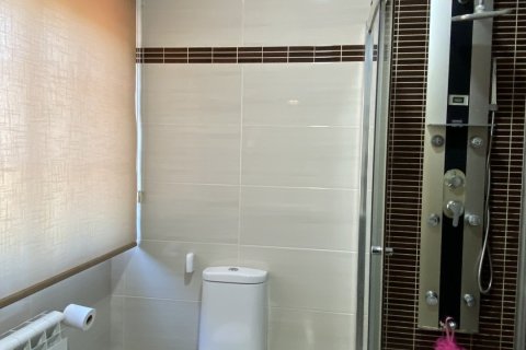 Продажа дома в Cambados, Понтеведра, Испания 3 спальни, 289м2 №154041 - фото 17