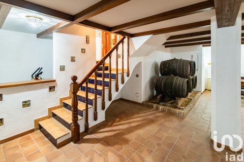 Продажа дома в Кордова, Испания 9 спален, 690м2 №154039 - фото 29