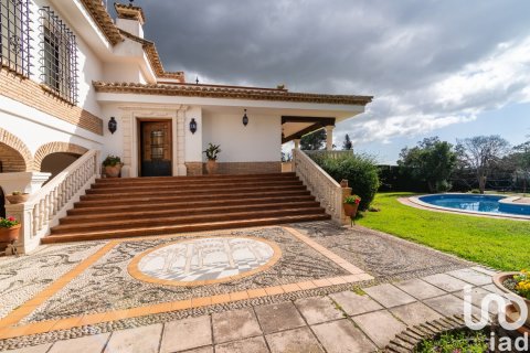 Продажа дома в Кордова, Испания 9 спален, 690м2 №154039 - фото 5