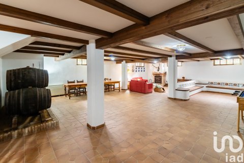 Продажа дома в Кордова, Испания 9 спален, 690м2 №154039 - фото 27