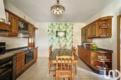 Hus till salu i Vilanova de Arousa, Pontevedra, Spanien 5 sovrum, 357 kvm. Nr. 154040 - foto 7