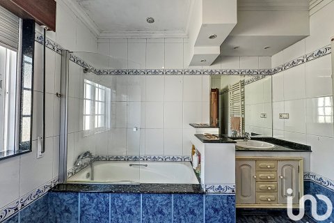 Hus till salu i Vilanova de Arousa, Pontevedra, Spanien 5 sovrum, 357 kvm. Nr. 154040 - foto 15