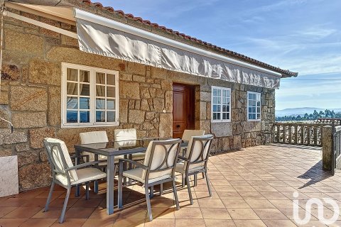 Hus till salu i Vilanova de Arousa, Pontevedra, Spanien 5 sovrum, 357 kvm. Nr. 154040 - foto 24