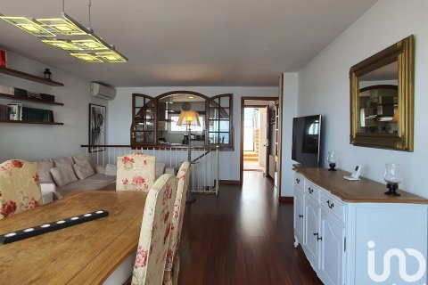 House for sale in Sitges, Barcelona, Spain 3 bedrooms, 126 sq.m. No. 154043 - photo 18