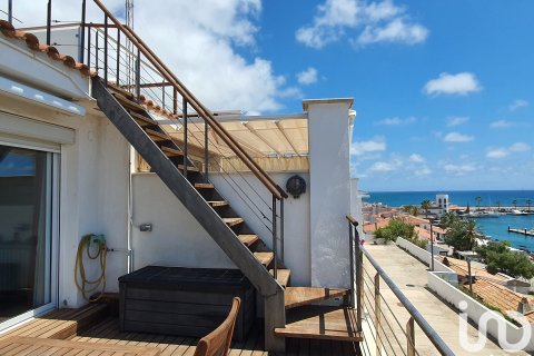 House for sale in Sitges, Barcelona, Spain 3 bedrooms, 126 sq.m. No. 154043 - photo 13