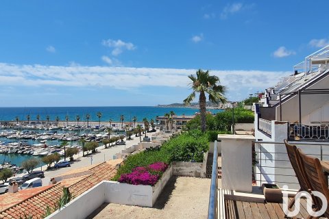 House for sale in Sitges, Barcelona, Spain 3 bedrooms, 126 sq.m. No. 154043 - photo 12