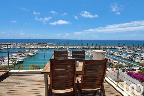 House for sale in Sitges, Barcelona, Spain 3 bedrooms, 126 sq.m. No. 154043 - photo 11