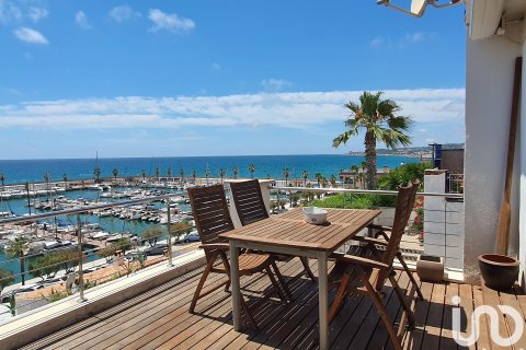 House for sale in Sitges, Barcelona, Spain 3 bedrooms, 126 sq.m. No. 154043 - photo 2