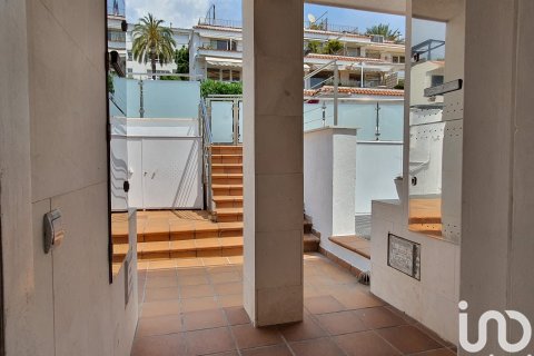 House for sale in Sitges, Barcelona, Spain 3 bedrooms, 126 sq.m. No. 154043 - photo 3