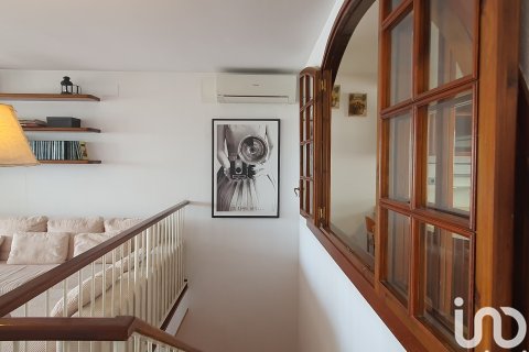 House for sale in Sitges, Barcelona, Spain 3 bedrooms, 126 sq.m. No. 154043 - photo 8