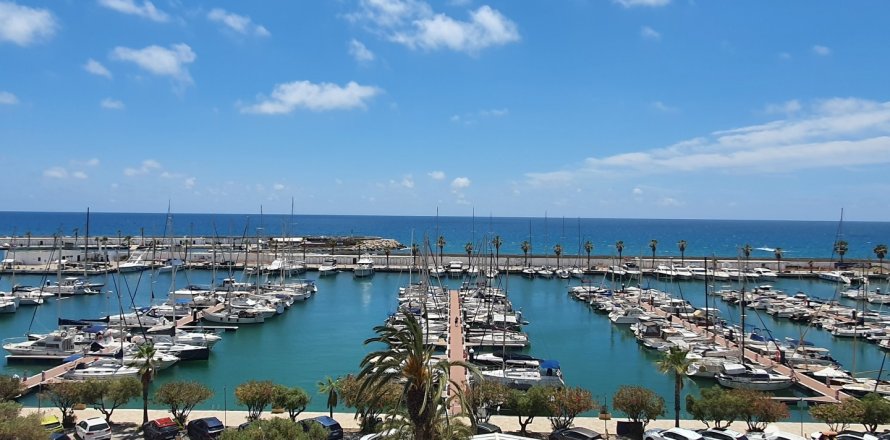 House in Sitges, Barcelona, Spain 3 bedrooms, 126 sq.m. No. 154043