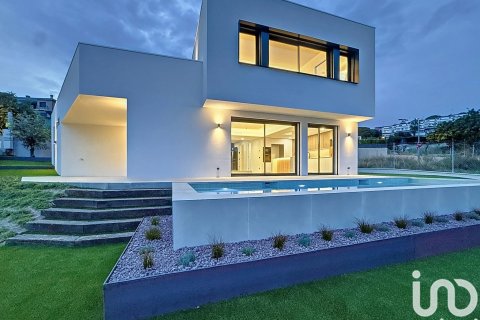 Продажа дома в Тейя, Барселона, Испания 4 спальни, 250м2 №154037 - фото 4