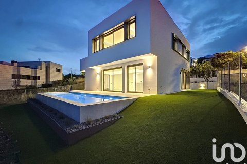 Продажа дома в Тейя, Барселона, Испания 4 спальни, 250м2 №154037 - фото 3